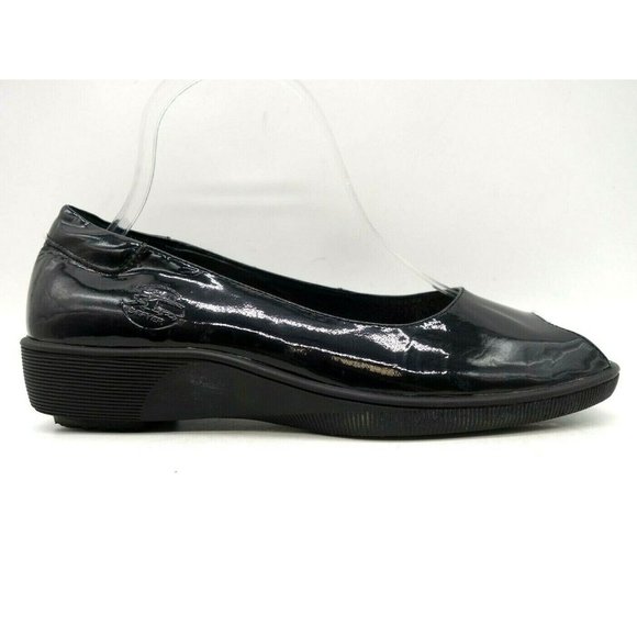 Gravity Defyer Black Patent Leather Peep Toe Wedge Heel Shoes Women's 8 - Picture 1 of 10